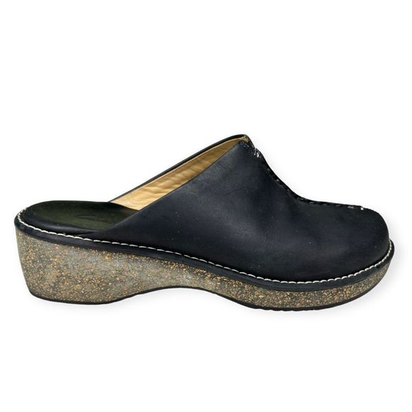 Clarks Slip On Split Toe Wedge Mules Womens 8 Black‎ Leather Casual Sandal 32331 - Picture 1 of 7